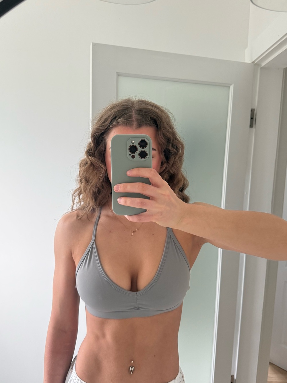 Minimal bra !! - Picture 3 of 7